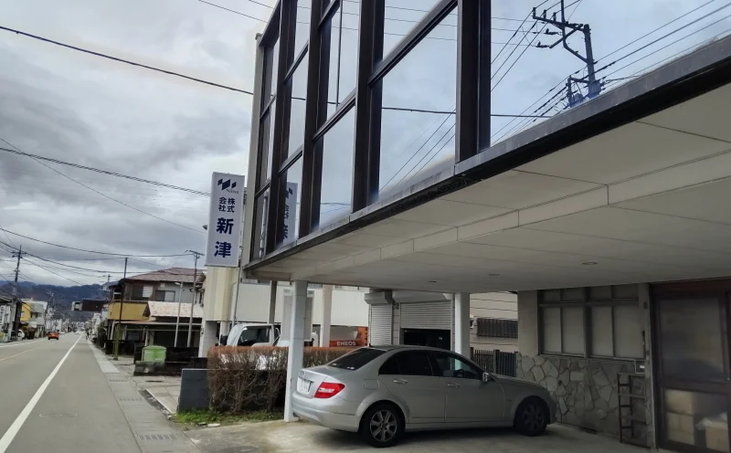 競合分析もバナー作成もAIで。「自社の一番の強み」まで見つかった。