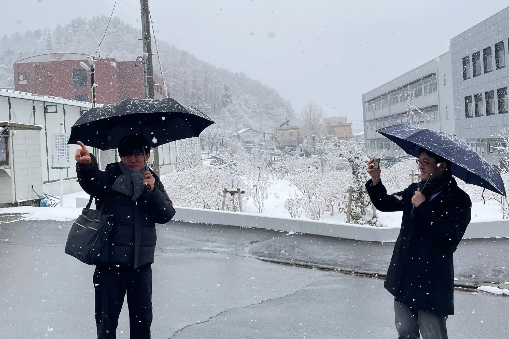 雪の都留